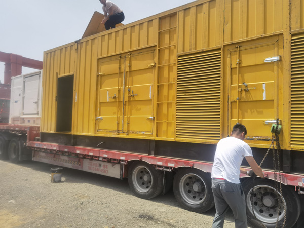 如东除了负载情况和发动机维护，还有哪些因素会影响 200kw 柴油发电机的油耗？
